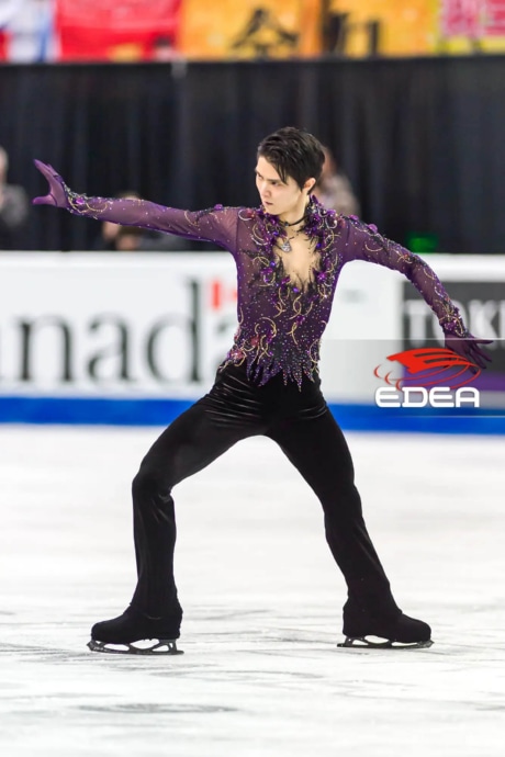 Ice Gallery Skates U.S.
